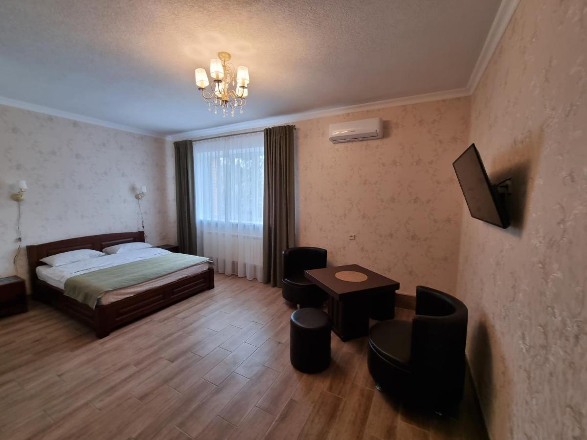 Hotel Ник Аэро Charków Zewnętrze zdjęcie