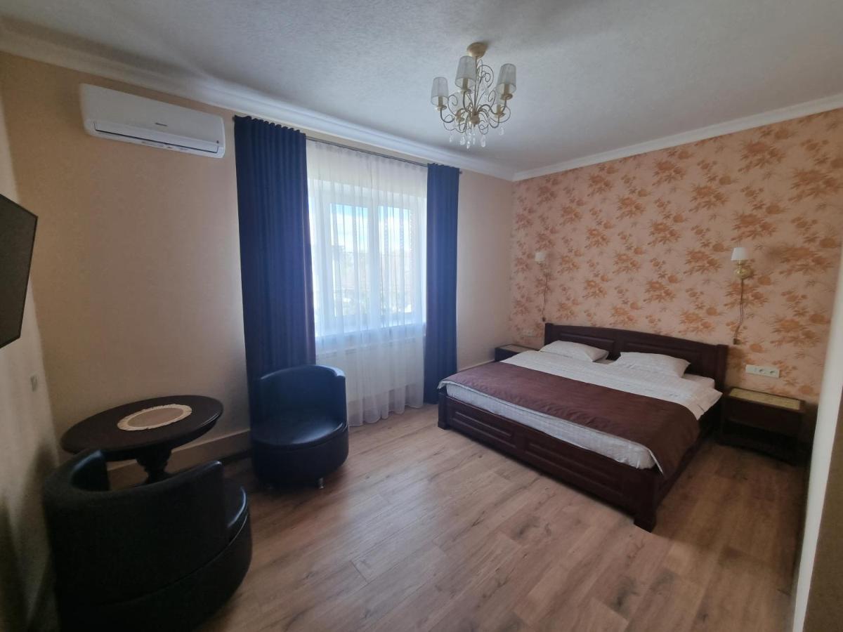 Hotel Ник Аэро Charków Zewnętrze zdjęcie