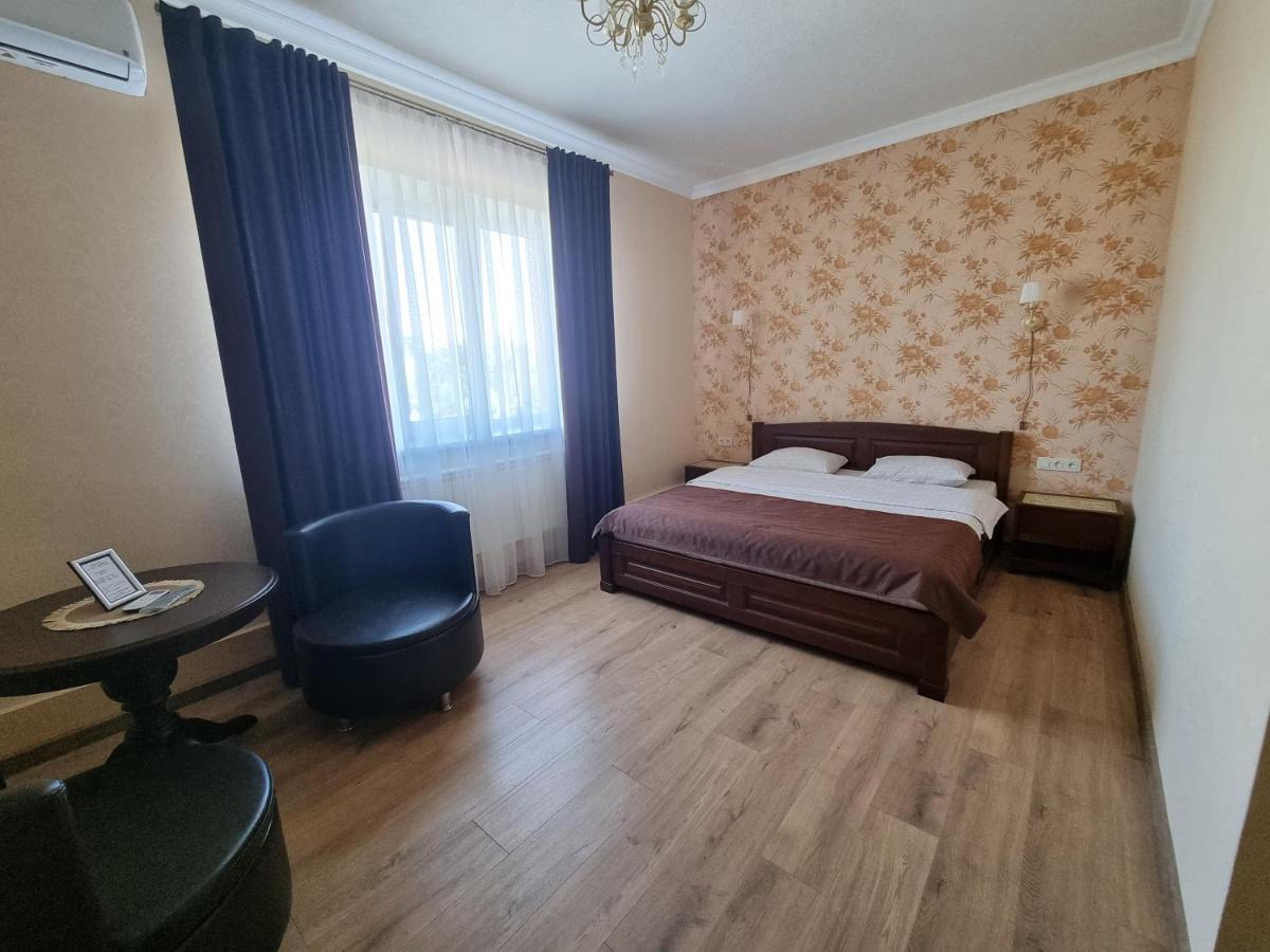 Hotel Ник Аэро Charków Zewnętrze zdjęcie